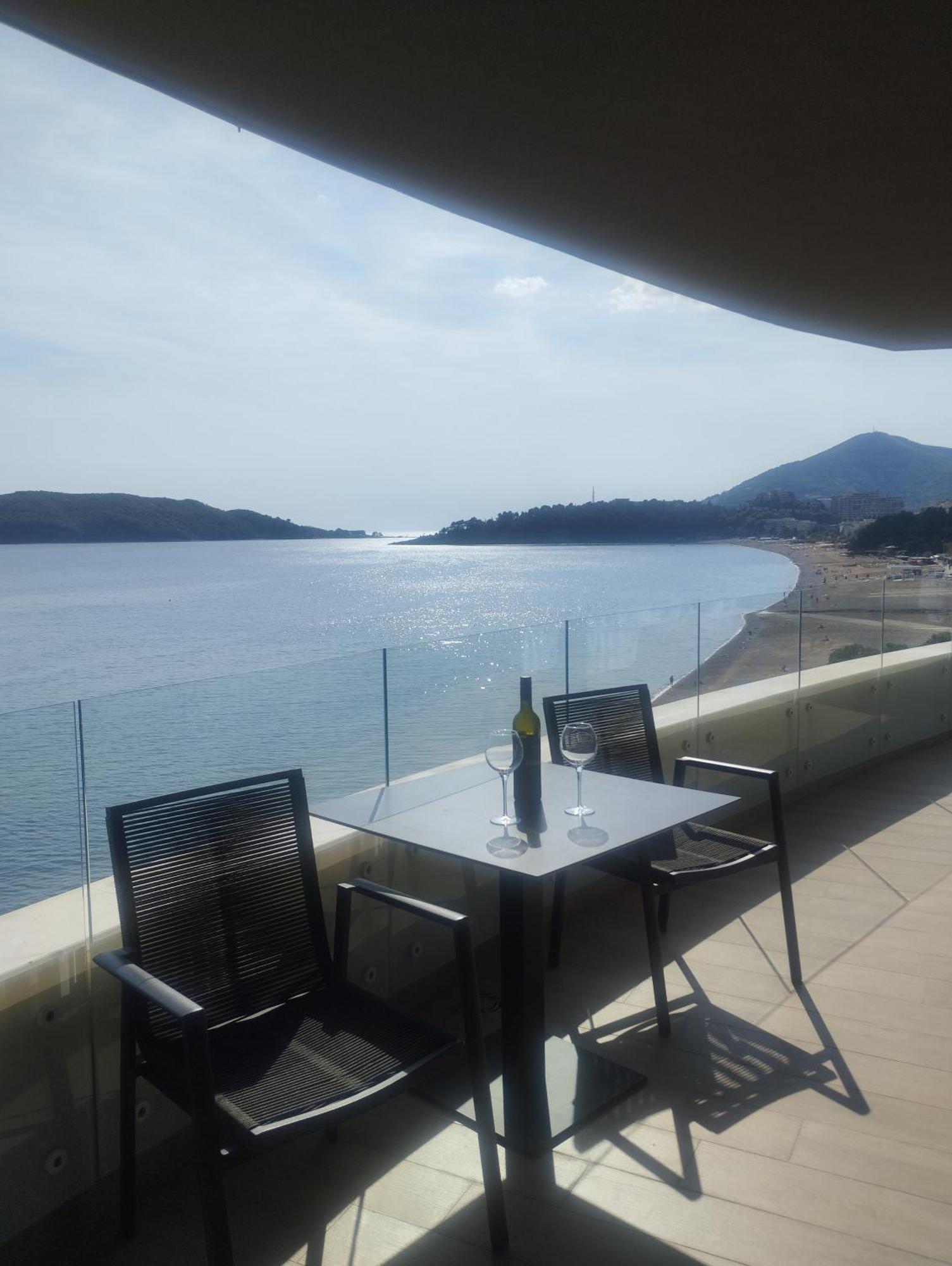 Beachfront Luxury Apartment Budva Szoba fotó