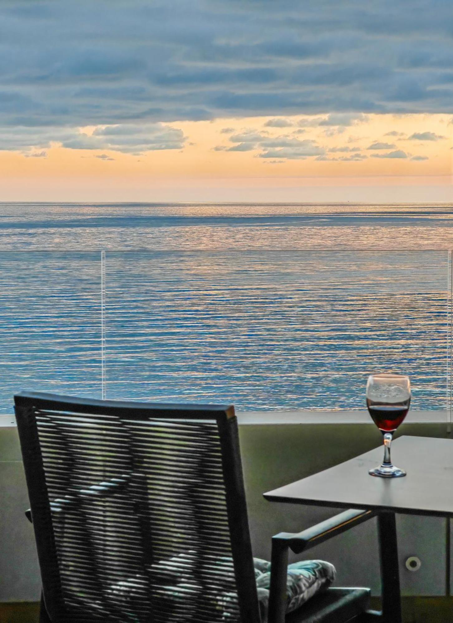 Beachfront Luxury Apartment Budva Kültér fotó